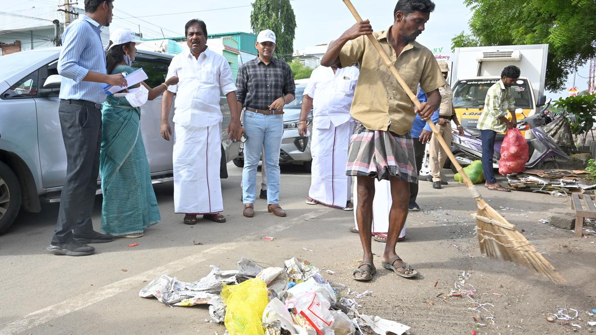 Mass clean-up drive conducted in and around Othakadai